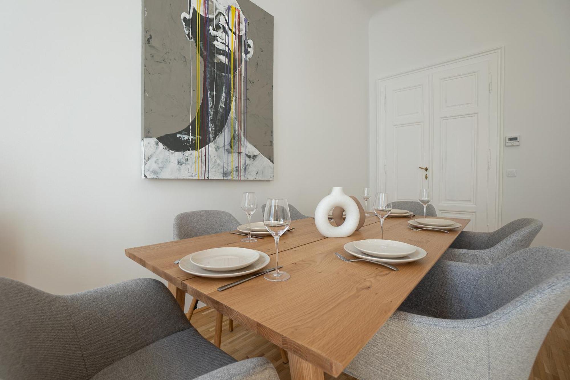 Vibrant 107 M2 Flat In The City Center Вена Экстерьер фото